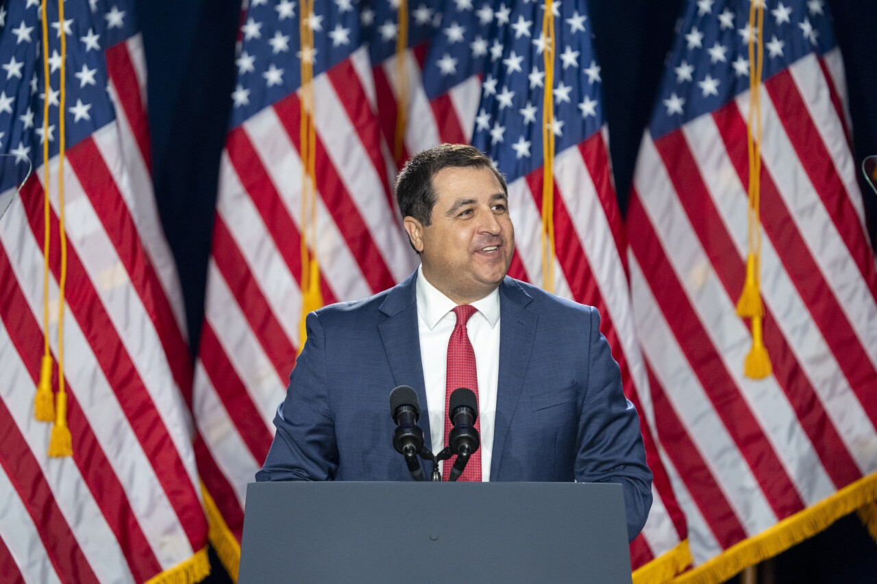 Katya Sambuca jinnilikda Anna Sladkova jinsiy aloqa